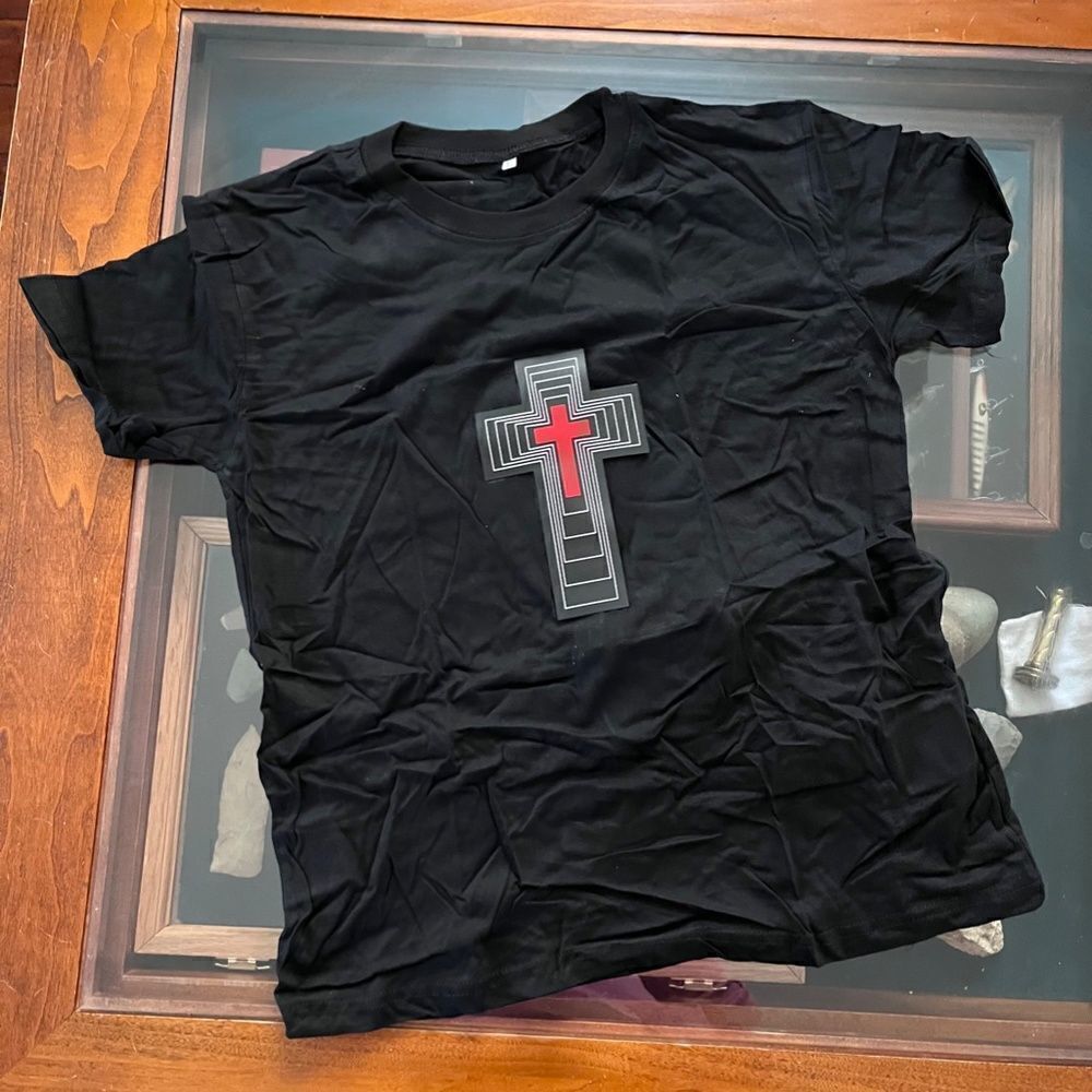 NEW UNISEX Sound Activated LED T-Shirt Light Up Flashing T-Shirt CROSS RELIGION.